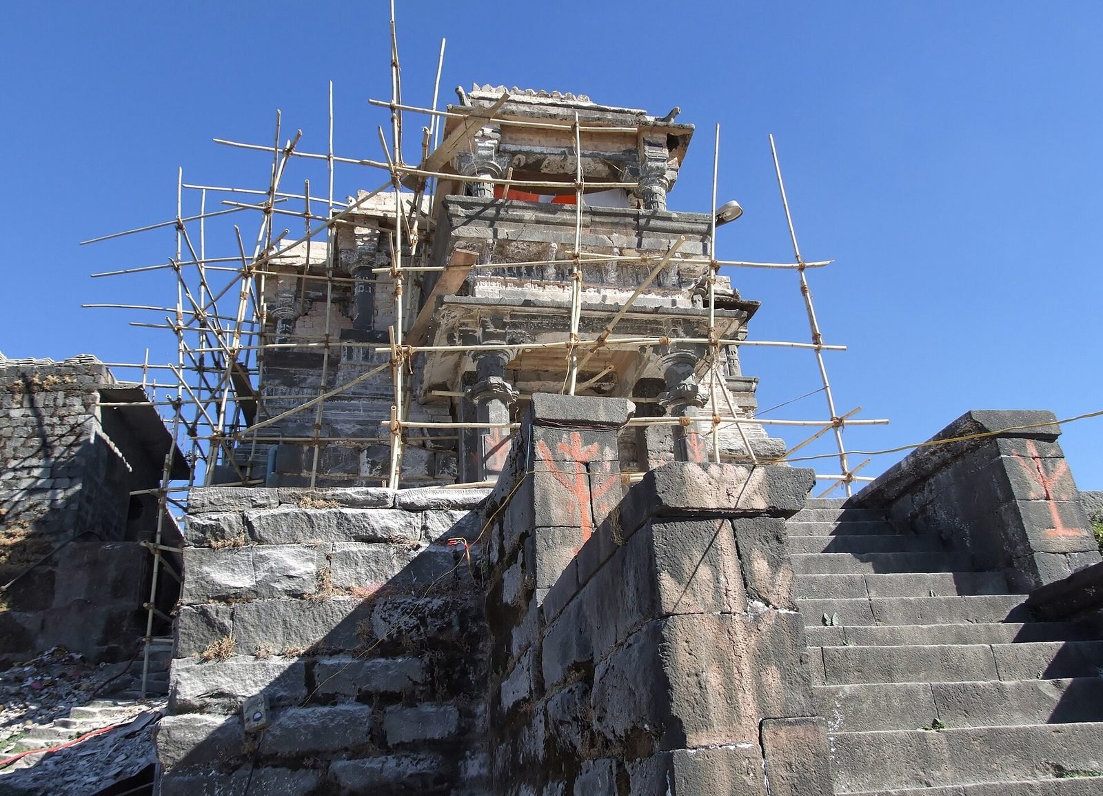 Girnar Temples, Junagadh (Girnar), Gujarat - photograph 2