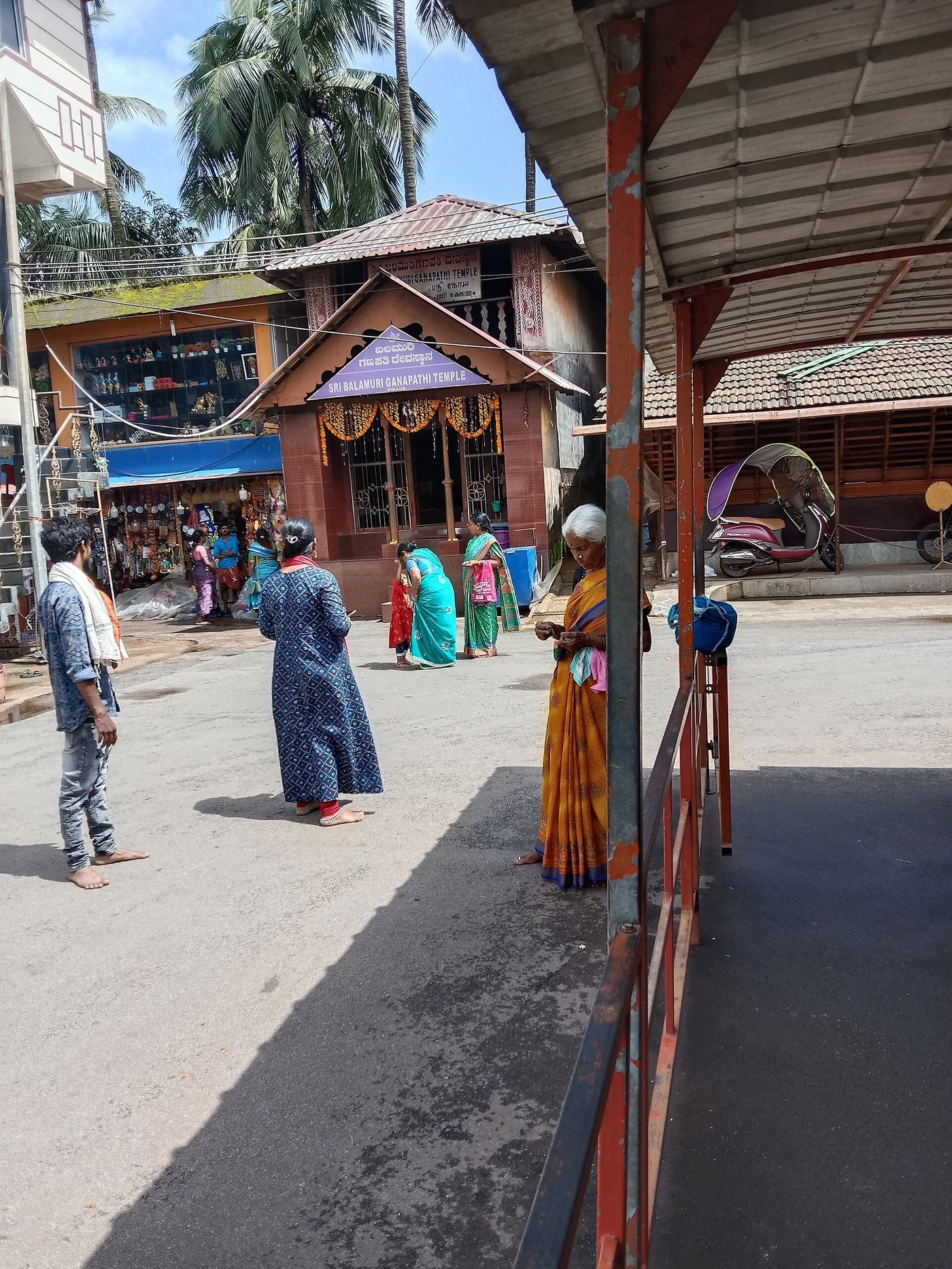 Sri Mookambika Temple, Kollur, Kollur, Karnataka - photograph 4
