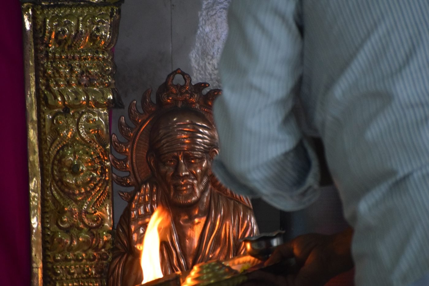 Shirdi Sai Baba Temple (Samadhi Mandir), Shirdi, Maharashtra - photograph 2