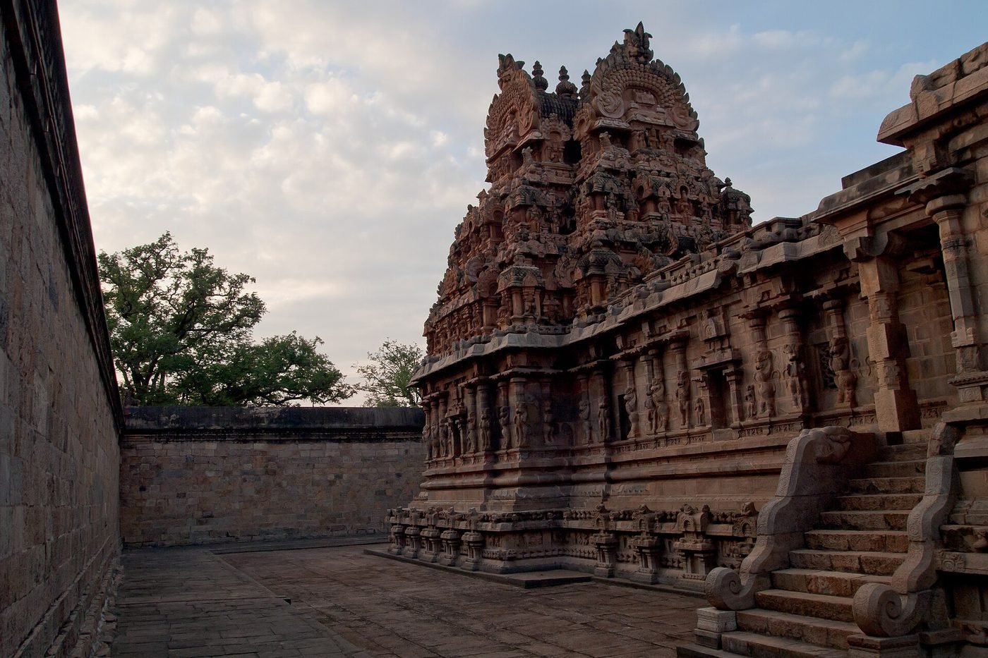 Airavatesvara Temple, Darasuram, Tamil Nadu - photograph 2