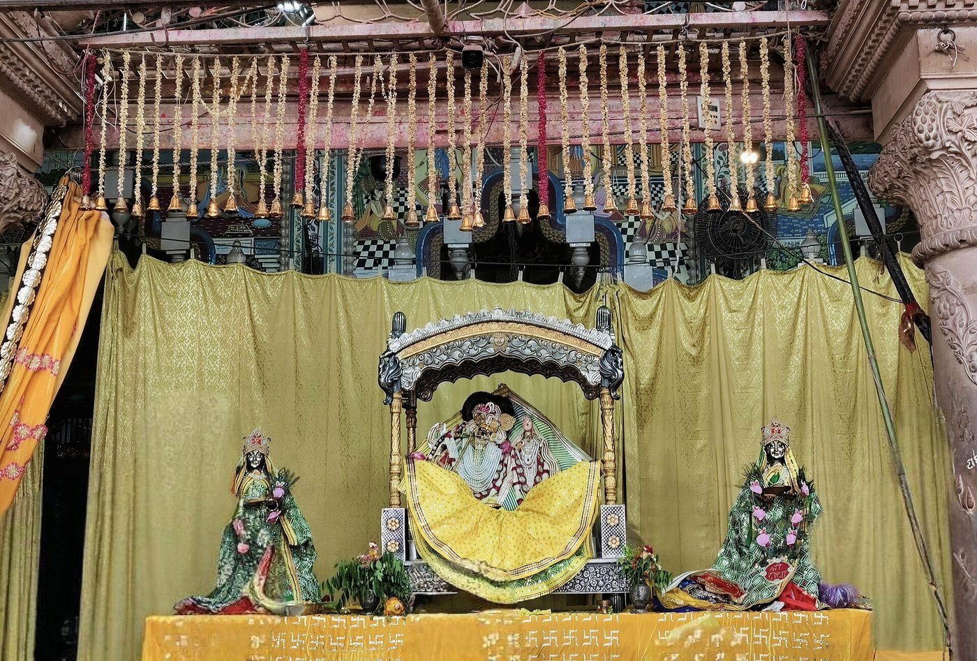 Shri Radha Rani Temple, Barsana, Barsana, Uttar Pradesh - photograph 2