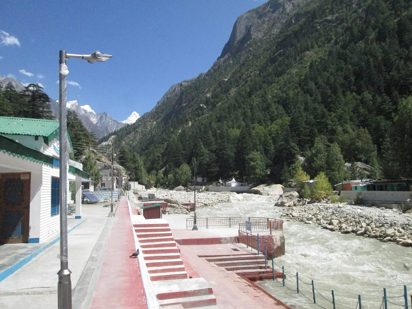 Gangotri Temple, Uttarkashi (Gangotri), Uttarakhand - photograph 3